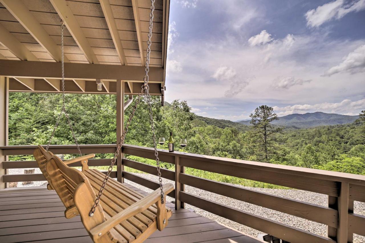Vibrant Bryson City Home With Mtn Views And Deck! Esterno foto