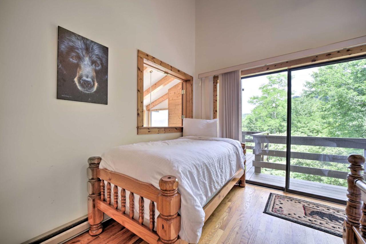 Vibrant Bryson City Home With Mtn Views And Deck! Esterno foto