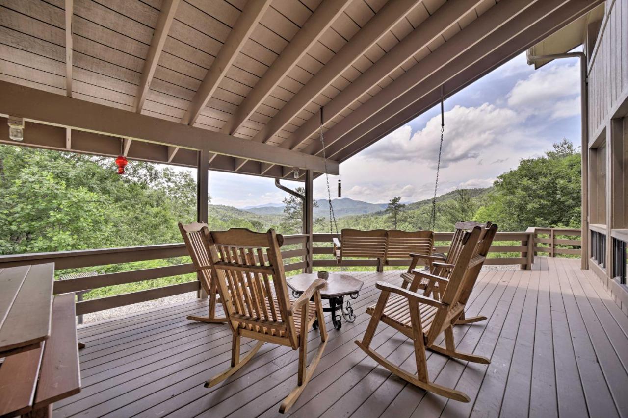 Vibrant Bryson City Home With Mtn Views And Deck! Esterno foto
